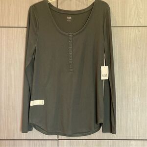 a.n.a. NWT Henley T-shirt Green Large
